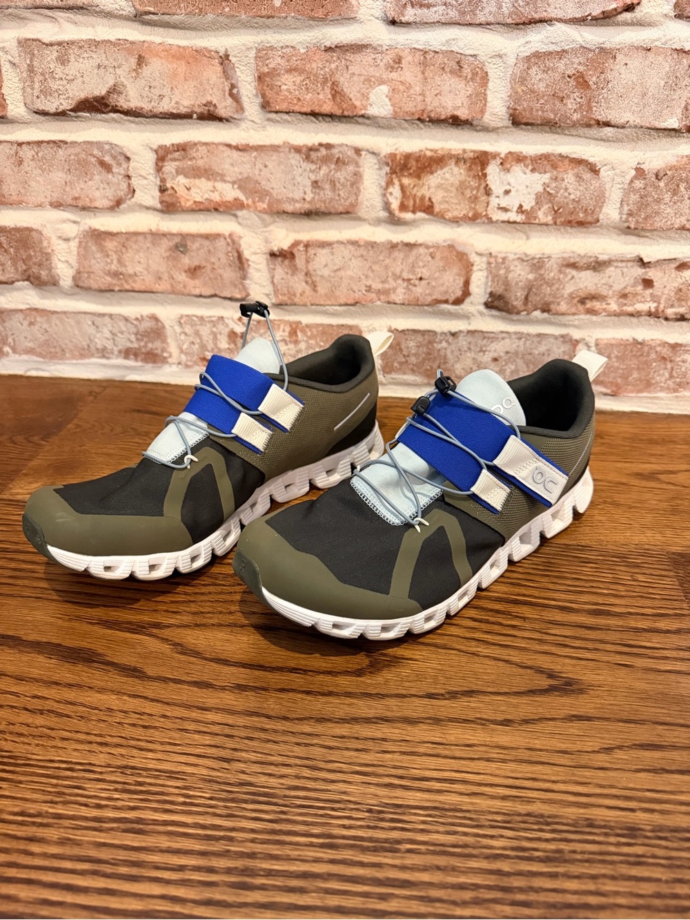 Men's Athletic SlipOn Onclouds in Olive Green and Blue